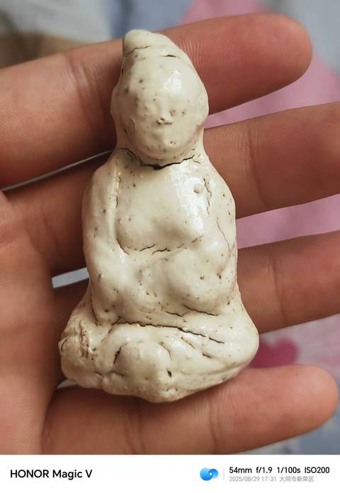 古玩陶瓷磁州窯白釉造像真品鑒賞圖