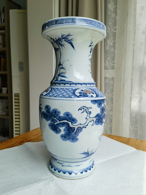古玩陶瓷青花釉里紅瓶真品鑒賞圖