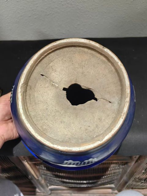 古玩陶瓷祭藍(lán)釉堆白花盆真品鑒賞圖