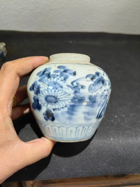 古玩陶瓷松竹梅青花罐真品鑒賞圖