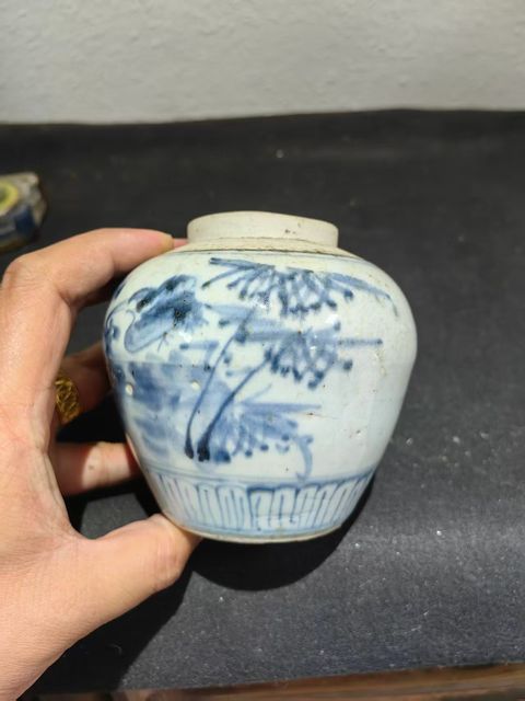 古玩陶瓷松竹梅青花罐真品鑒賞圖