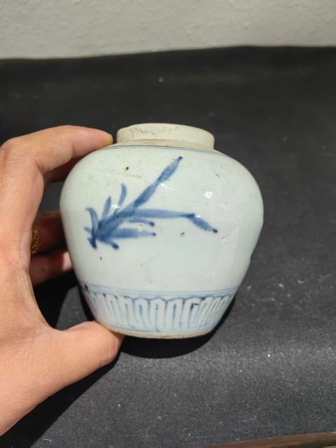 古玩陶瓷松竹梅青花罐真品鑒賞圖
