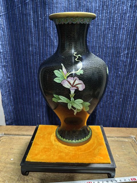 古玩陶瓷銅胎掐絲琺瑯彩瓶真品鑒賞圖