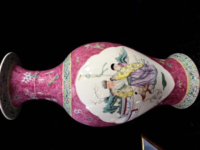 古玩陶瓷人物紋粉彩觀音瓶真品鑒賞圖