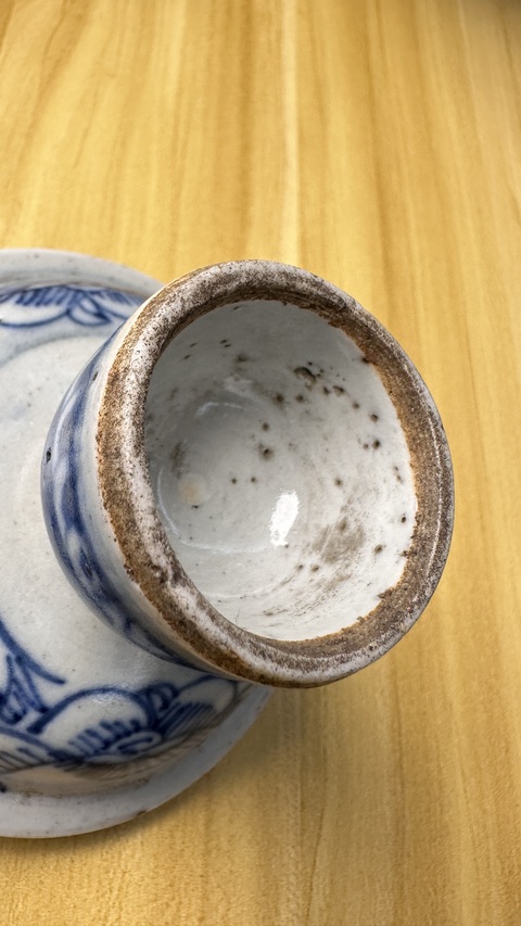 古玩陶瓷青花花卉紋高足盤真品鑒賞圖