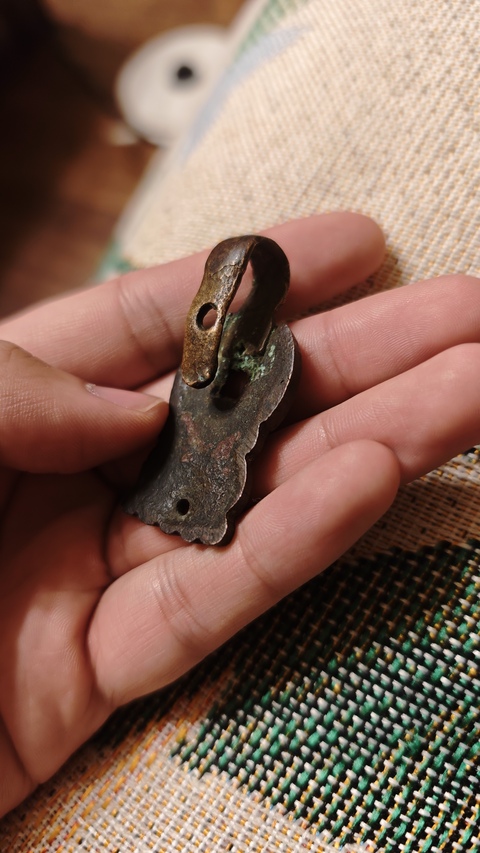 古玩錢幣福在眼前腰帶扣真品鑒賞圖