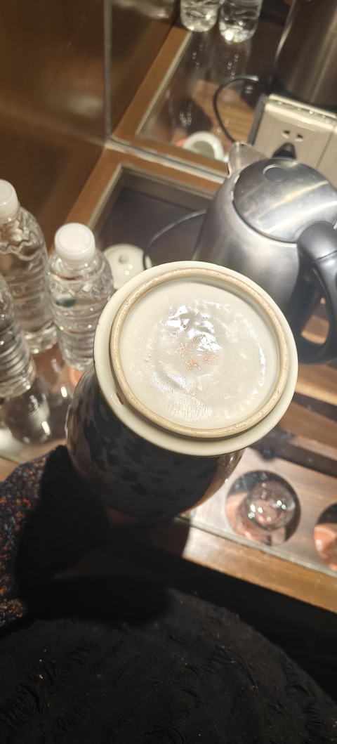 古玩陶瓷粉彩花卉紋觀音瓶真品鑒賞圖
