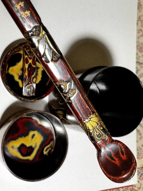 古玩雜項犀皮漆器茶筒茶匙真品鑒賞圖
