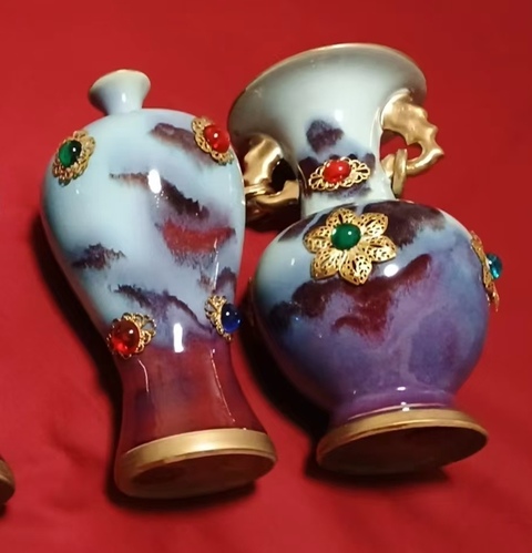 古玩陶瓷鈞窯鑲嵌寶石瓶真品鑒賞圖