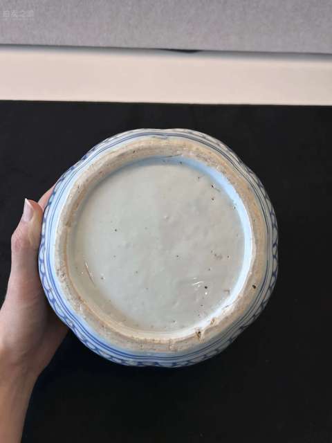 古玩陶瓷花果紋青花瓜棱花口罐真品鑒賞圖