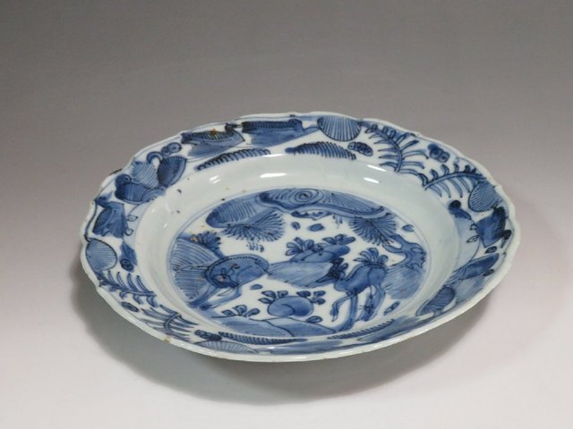 古玩陶瓷雙鹿紋青花盤真品鑒賞圖