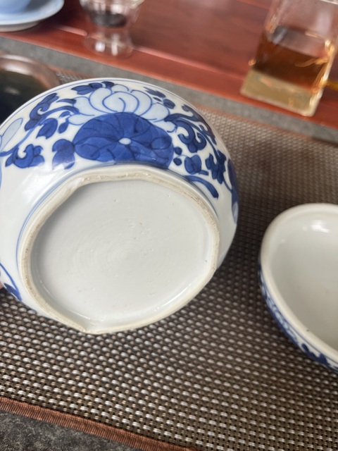 古玩陶瓷花鳥紋青花蓋盒真品鑒賞圖