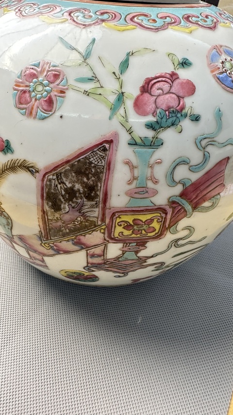 古玩陶瓷粉彩博古圖西瓜罐真品鑒賞圖