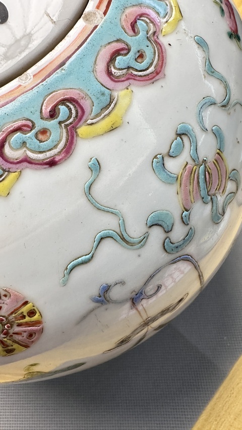 古玩陶瓷粉彩博古圖西瓜罐真品鑒賞圖