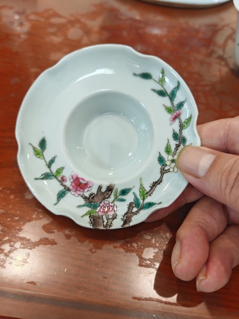 古玩陶瓷粉彩九桃紋蓋碗真品鑒賞圖