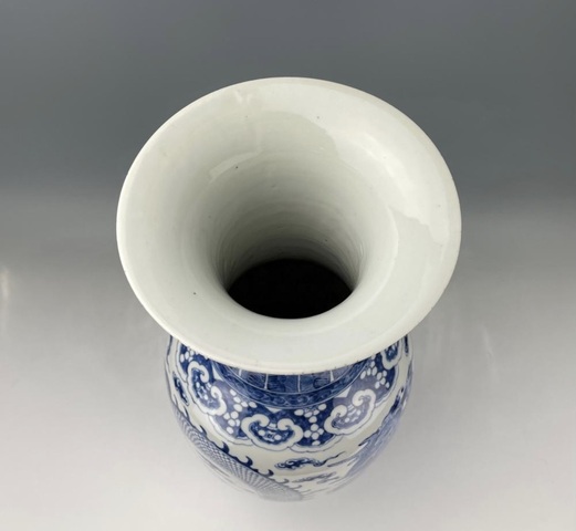 古玩陶瓷青花海水龍紋撇口瓶真品鑒賞圖