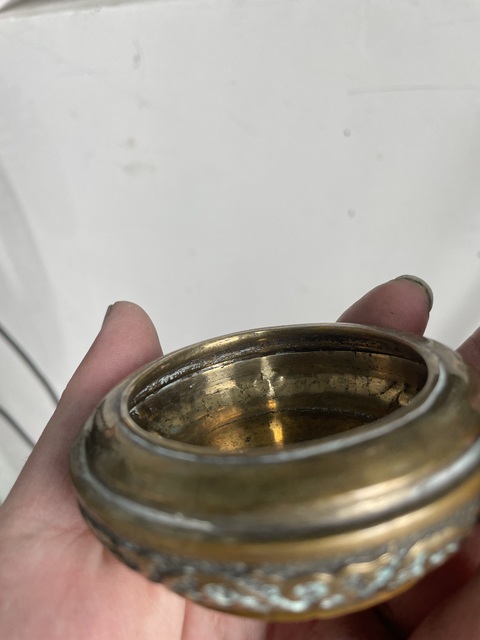 古玩銅器銅香盒真品鑒賞圖