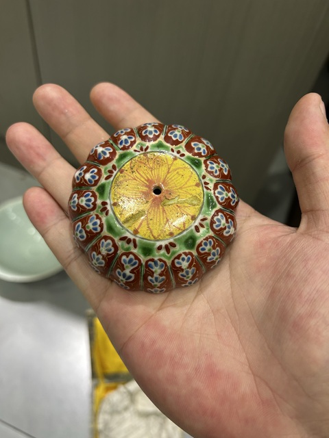 古玩陶瓷花卉紋蓋子真品鑒賞圖