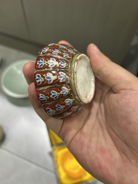 古玩陶瓷花卉紋蓋子真品鑒賞圖