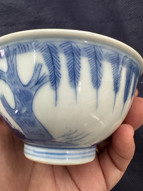 古玩陶瓷馬紋青花杯真品鑒賞圖