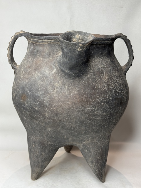 古玩陶瓷齊家文化·三足敞口鬲真品鑒賞圖