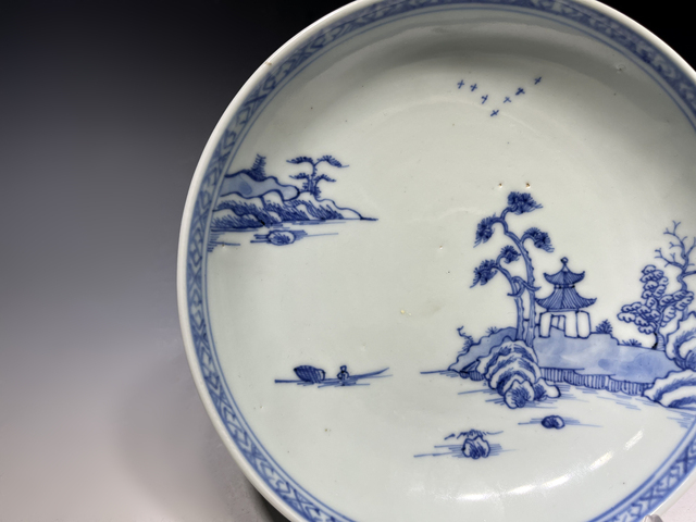 古玩陶瓷清中早·“南京號”青花山水紋盤真品鑒賞圖