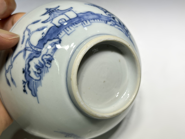 古玩陶瓷清中早·“南京號”青花山水樓閣紋碗真品鑒賞圖