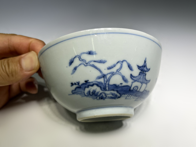 古玩陶瓷清中早·“南京號”青花山水樓閣紋碗真品鑒賞圖