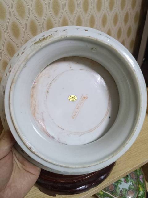 古玩陶瓷人物花繪高足貢盤真品鑒賞圖