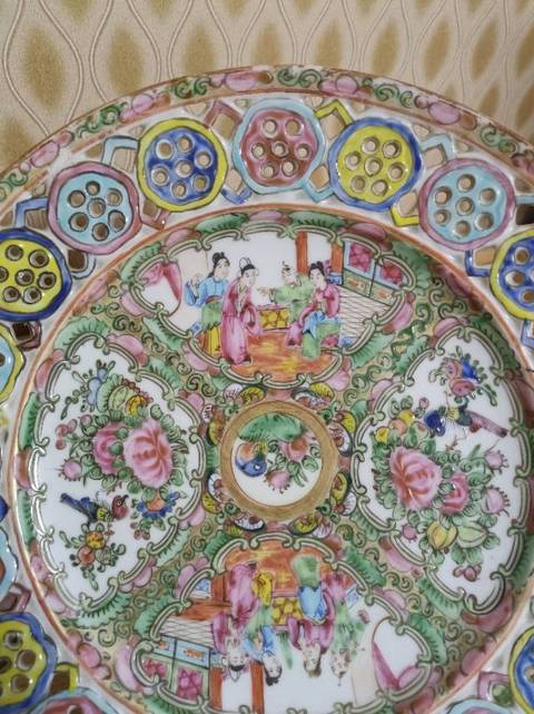 古玩陶瓷人物花繪高足貢盤真品鑒賞圖