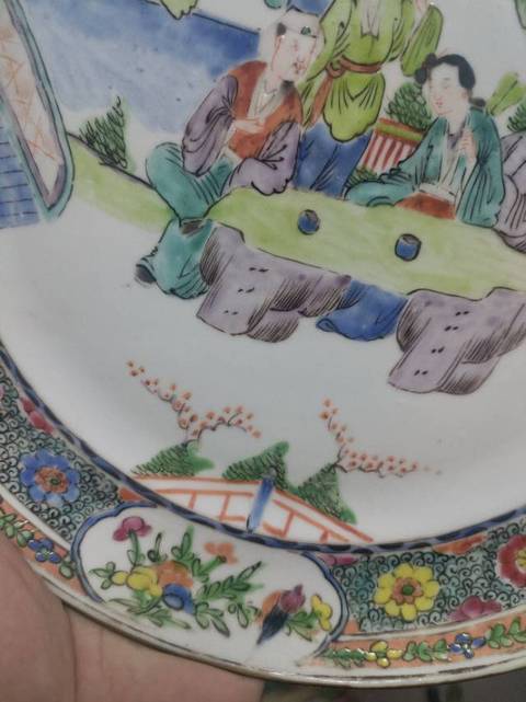 古玩陶瓷人物廣彩盤真品鑒賞圖