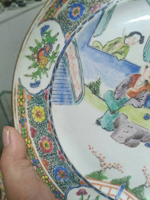 古玩陶瓷人物廣彩盤真品鑒賞圖