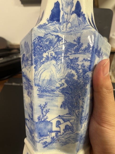 古玩陶瓷青花貼畫山水圖雙聯瓶真品鑒賞圖