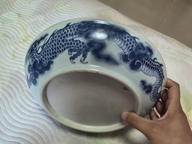 古玩陶瓷清雍正 過(guò)墻龍紋盤真品鑒賞圖