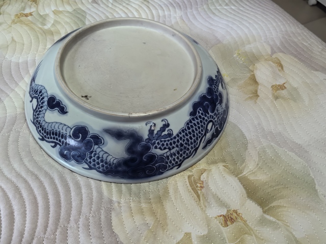 古玩陶瓷清雍正 過(guò)墻龍紋盤真品鑒賞圖