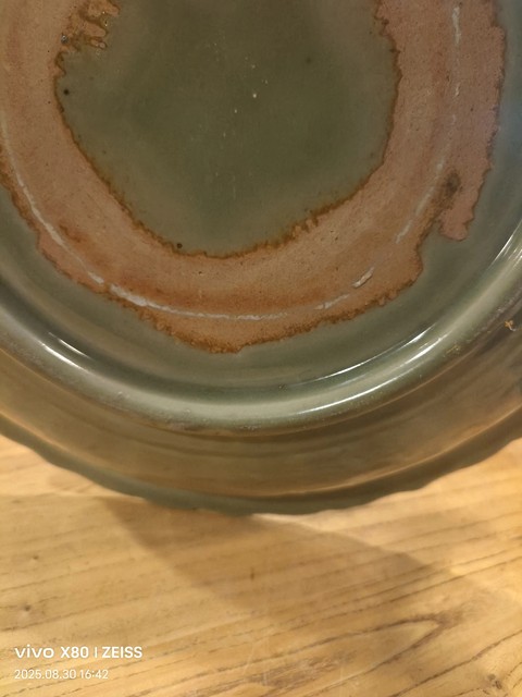 古玩陶瓷龍泉青瓷刻花盤真品鑒賞圖