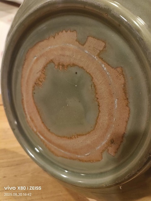 古玩陶瓷龍泉青瓷刻花盤真品鑒賞圖