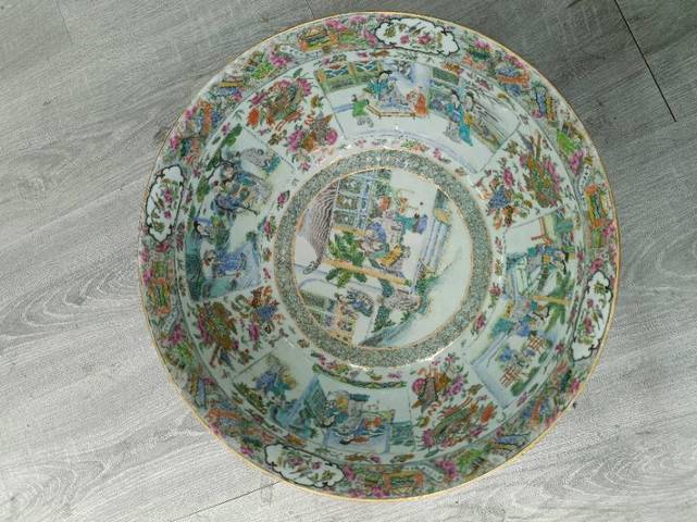 古玩陶瓷廣彩人物碗真品鑒賞圖