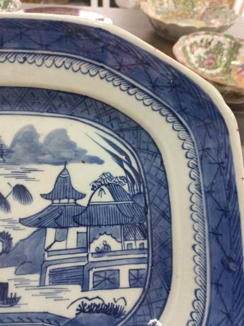 古玩陶瓷青花山水人物賞盤真品鑒賞圖