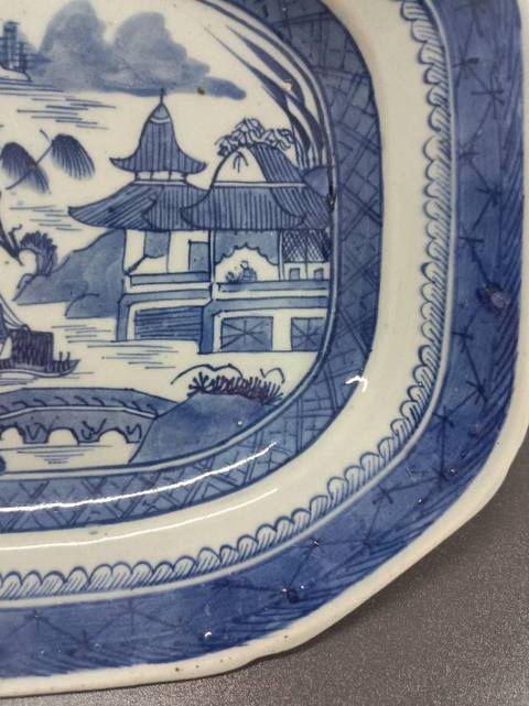 古玩陶瓷青花山水人物賞盤真品鑒賞圖