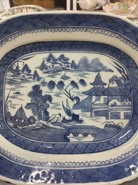 古玩陶瓷青花山水人物賞盤真品鑒賞圖