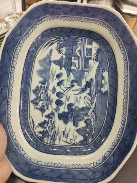 古玩陶瓷青花山水人物賞盤真品鑒賞圖