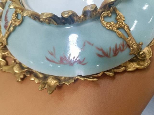 古玩陶瓷豆青粉彩果盤真品鑒賞圖