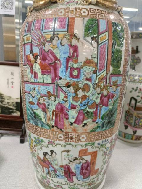 古玩陶瓷廣彩人物大賞瓶真品鑒賞圖