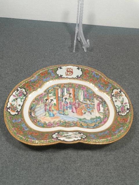 古玩陶瓷清中期異型厚胎盤拍賣，當前價格5088元