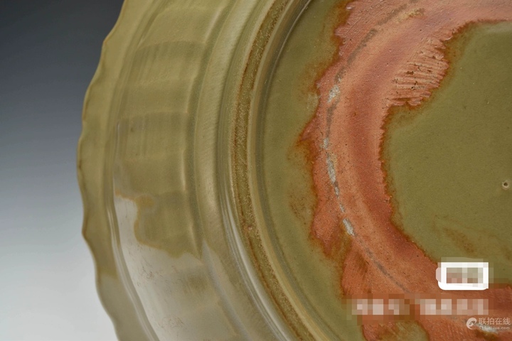 古玩陶瓷龍泉青瓷處州刻花盤真品鑒賞圖