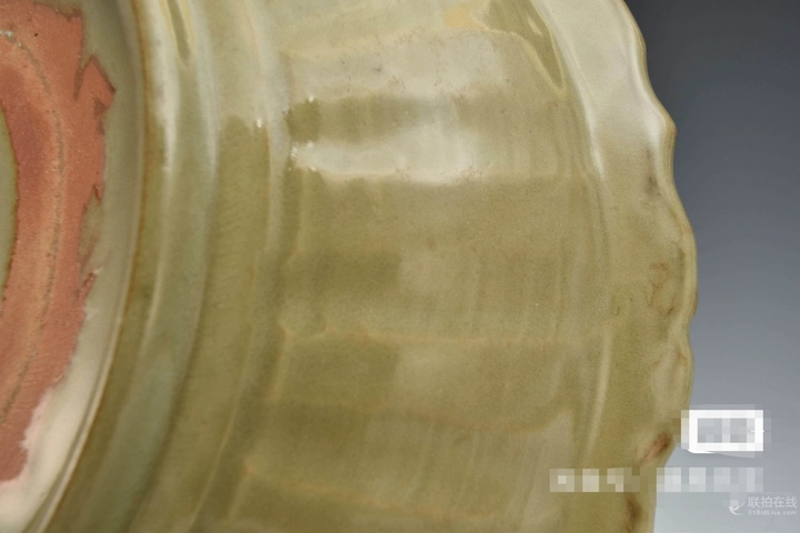 古玩陶瓷龍泉青瓷處州刻花盤真品鑒賞圖