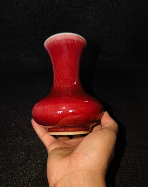 古玩陶瓷清中期 郎窯紅荸薺瓶真品鑒賞圖