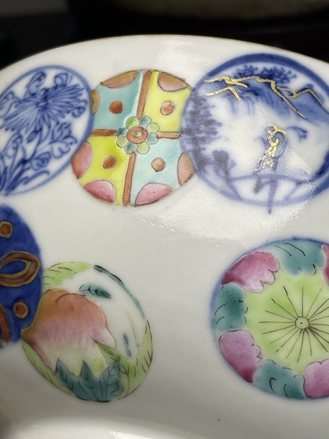 古玩陶瓷清晚·青花加彩皮球花紋碗 真品鑒賞圖