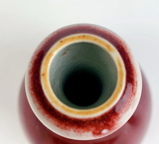 古玩陶瓷紅釉蒜頭瓶真品鑒賞圖